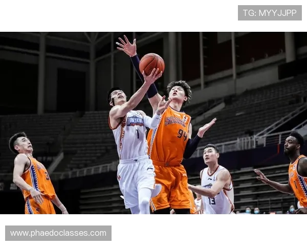 上海羽毛球队在洲际杯积分榜上以98分稳居第一名表现出色 上海羽毛球队在洲际杯积分榜上以98分稳居第一名表现出色