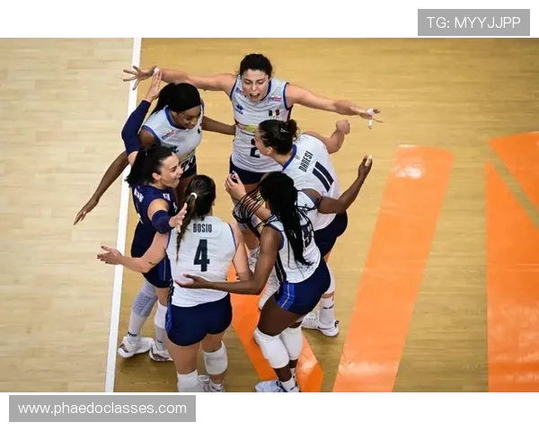 上海羽毛球队在总决赛积分榜上以59分稳居第一名展现强劲实力 上海羽毛球队在总决赛积分榜上以59分稳居第一名展现强劲实力