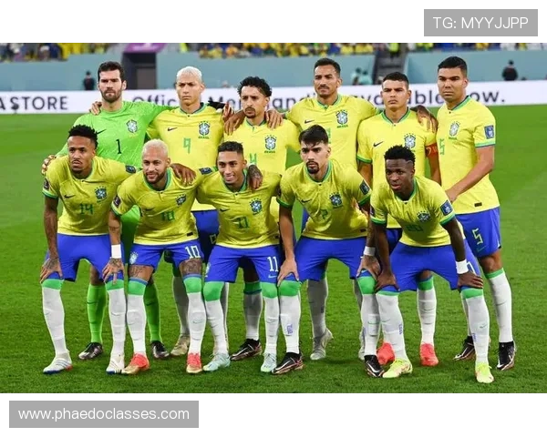 全球知名老足球明星名录及其辉煌成就回顾 全球知名老足球明星名录及其辉煌成就回顾