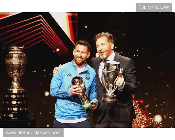 足球明星荣耀时刻展现夺冠瞬间的精彩图片合集